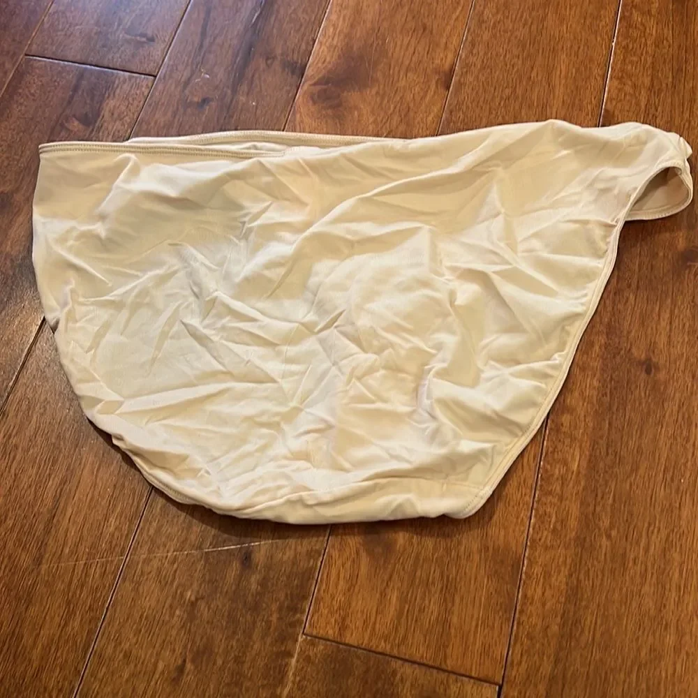 New Essential Body Wear Zoe nude Bikini Panty